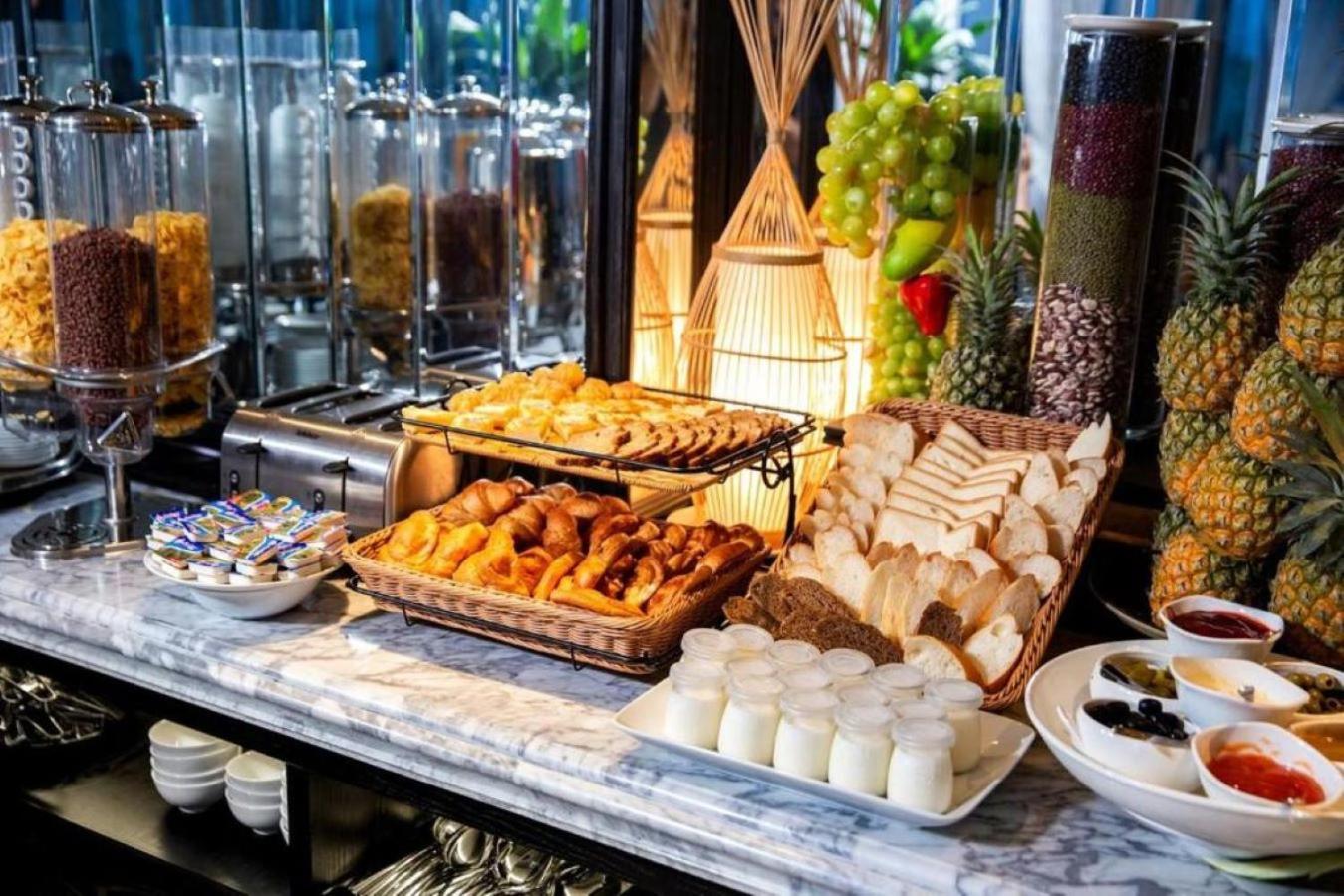 Acoustic Premium Hotel & Spa Hanoi Bagian luar foto