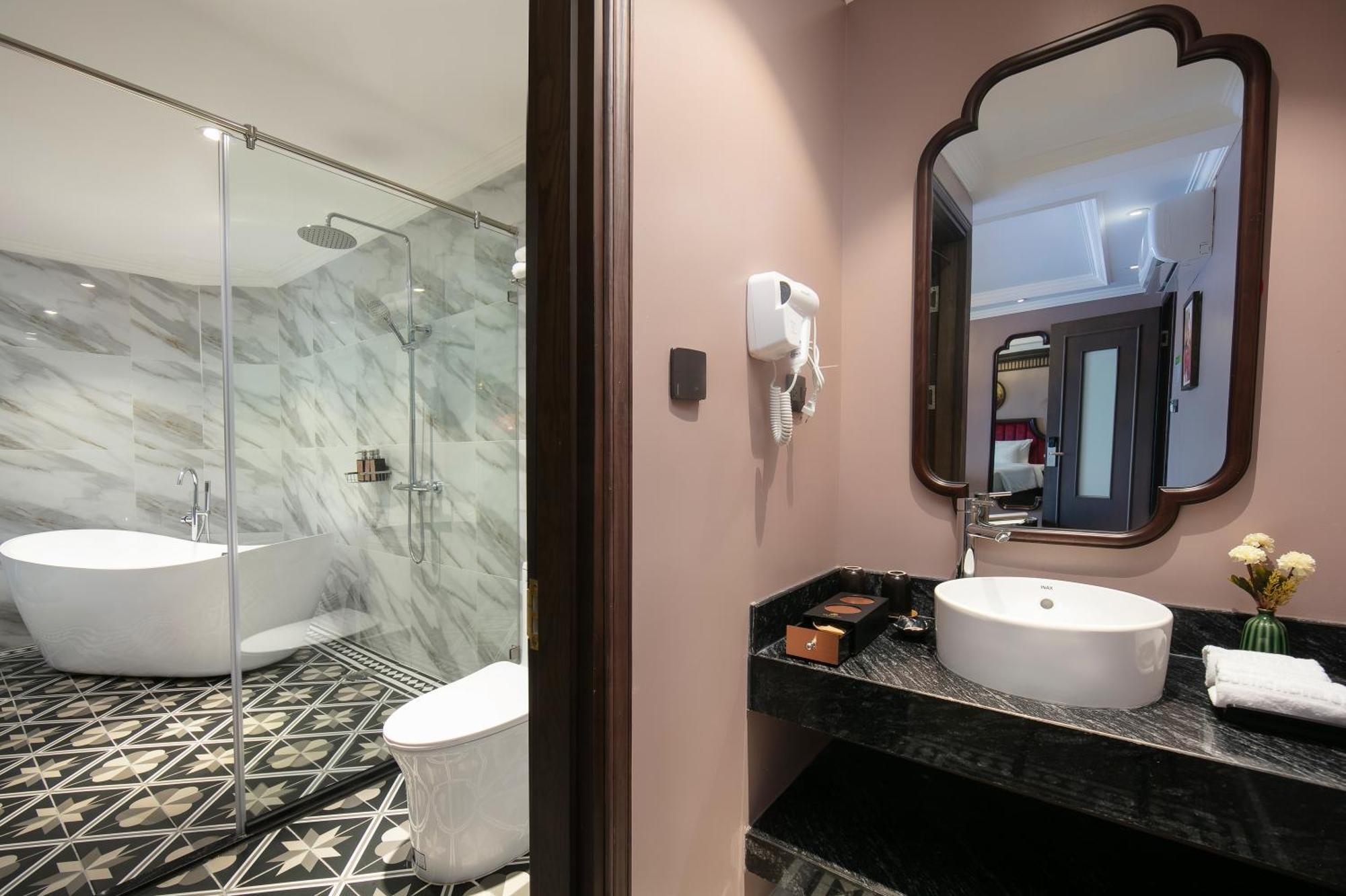 Acoustic Premium Hotel & Spa Hanoi Bagian luar foto