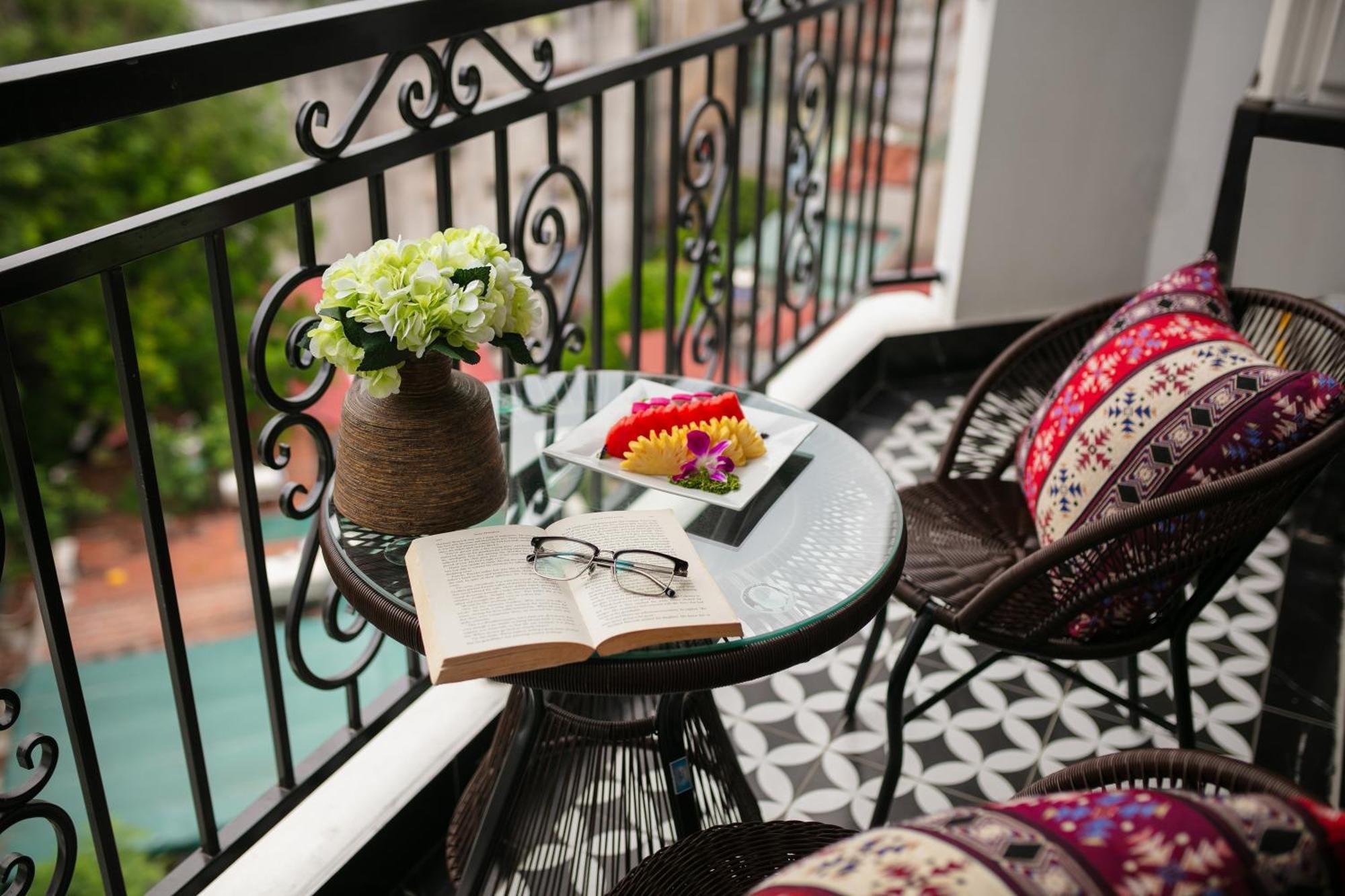 Acoustic Premium Hotel & Spa Hanoi Bagian luar foto